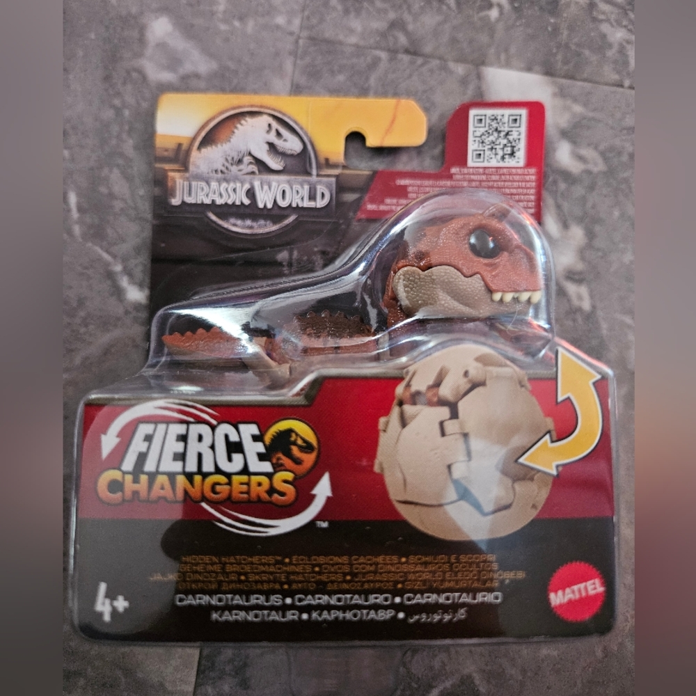 2 FOR $35 Jurassic World Transforming Carnotaurus